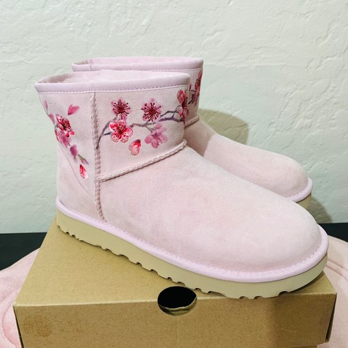 Brand New UGG Sakura Cherry Blossom SUEDE WOMEN'S BOOTS( SIZE US 7) Color Pink