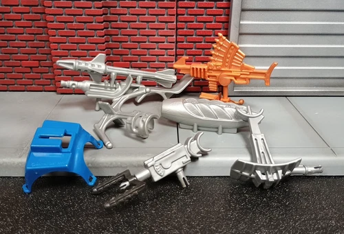 Vintage 1980s Motu Accessories Lot Eternia 1986 parts Flag Gold Base Clip Holder