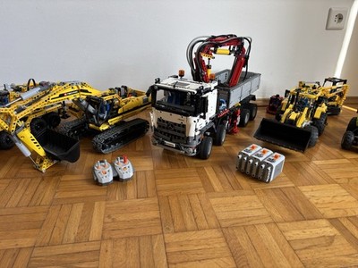 LEGO Technik Komplette Sammlung 11tlg. Mit 7 Fahrzeugen, Darunter Mercedes Aros!
