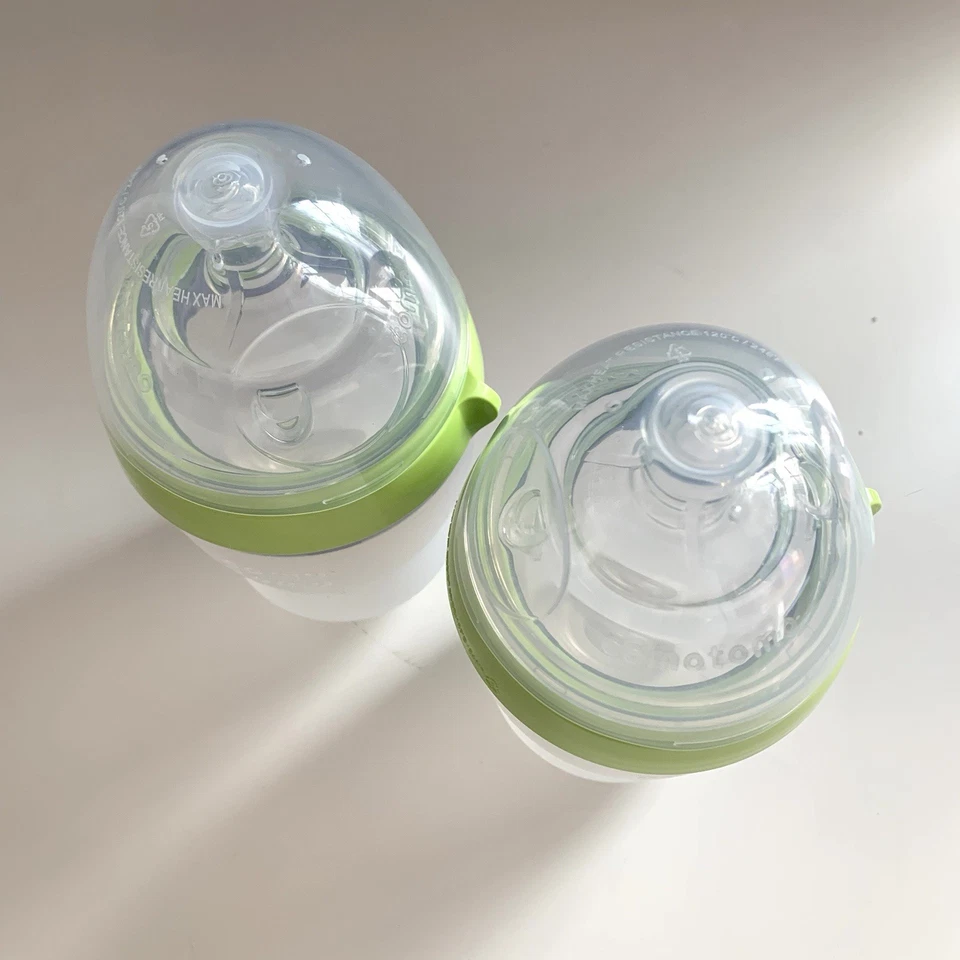 Juego de biberón Comotomo, verde - 8 oz (paquete de 2) Foto 4 de 4