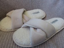 LAURA ASHLEY Women's Slippers Ivory Beige Flat sz 9.5-10.5