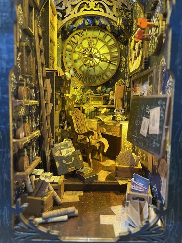 1pc DIY Miniature Book Nook - has been completed