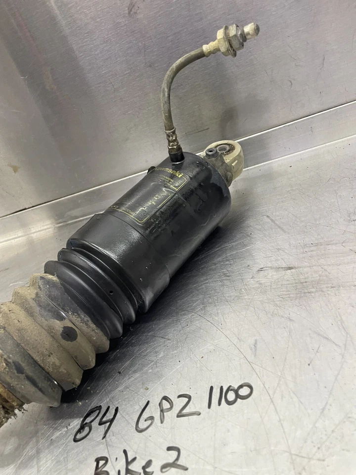 Kawasaki GPZ1100 GPZ 1100 1984 suspensión amortiguador trasero Foto 3 de 4