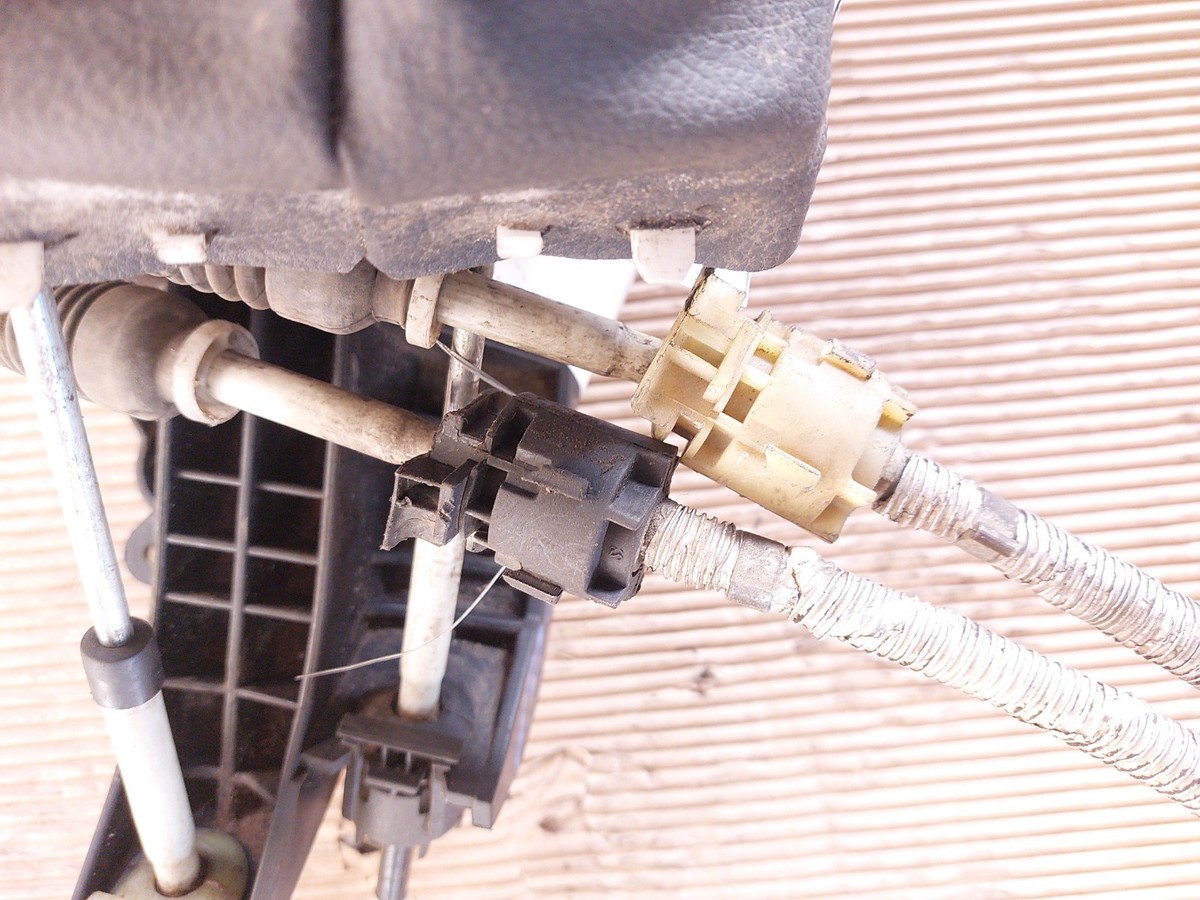 2010 MAZDA 3 SHIFTER CABLES WITH SHIFTER ASSEMBLEY OEM | eBay