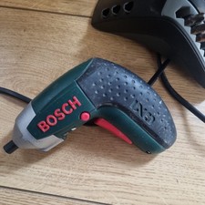 Bosh IXO Cordless Screwdriver 3.6V with Rechargeable Battery
