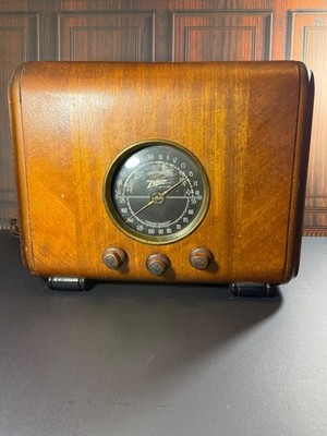 1937 Vintage Zenith Model 5J217 Tube ''Cube'' Radio- WORKS!!