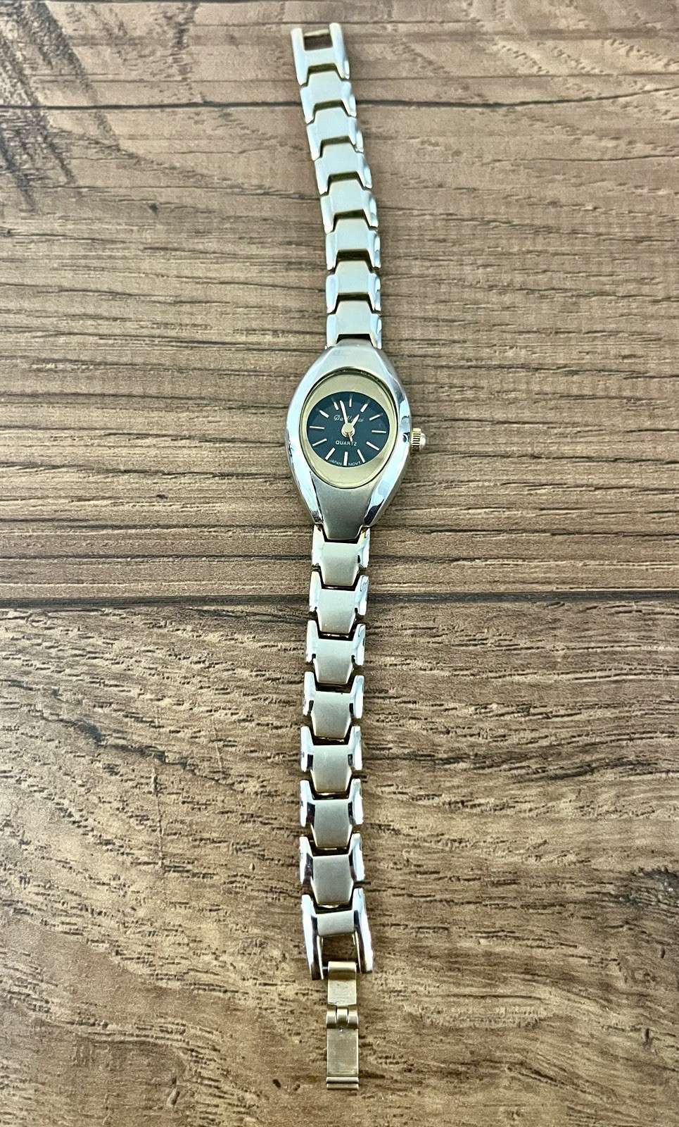 Vintage Da Vinci Women’s Quartz Watch Gold Tone Bracelet Japan Movement