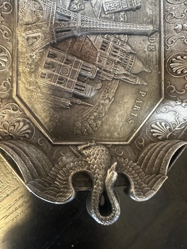 Ashtray Eiffel Tower Arc de Triomphe Paris France Metal Souvenir ... SEE DETAILS - Picture 4 of 7