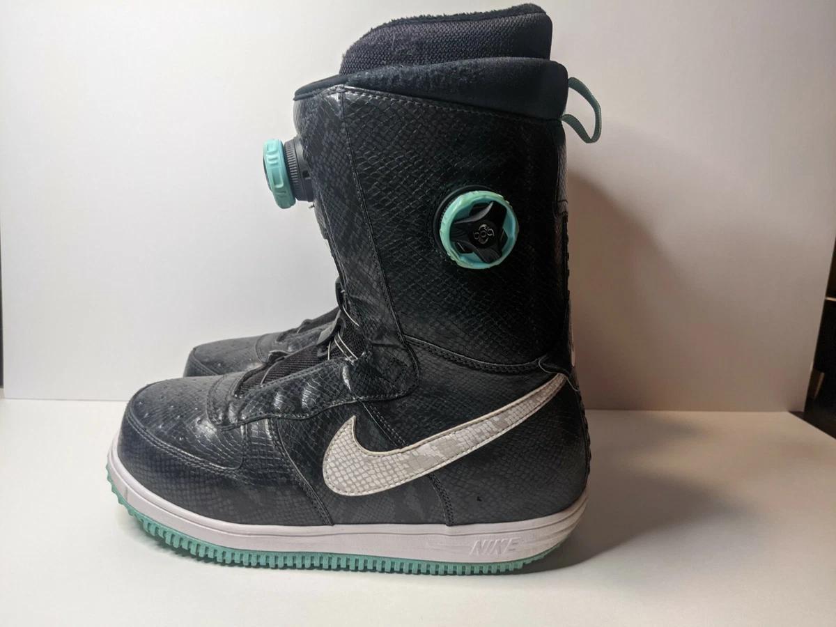 Nike dunk shop snowboard boots