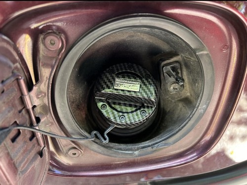 Colored Gas Cap Covers For Scion.Xb/Xa/Tc/Xd. 4 Color Choices! RED,CF,BLK OR SIL - Picture 8 of 19