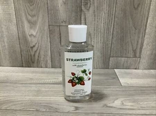 BATH & BODY WORKS SHOWER GEL - STRAWBERRY
