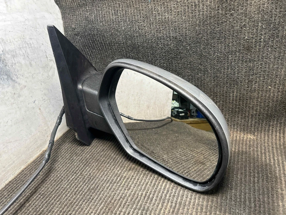 Fits 2007-2013 Chevy Avalanche Right Door Mirror (silver) OEM:20809968 Foto 2 de 4