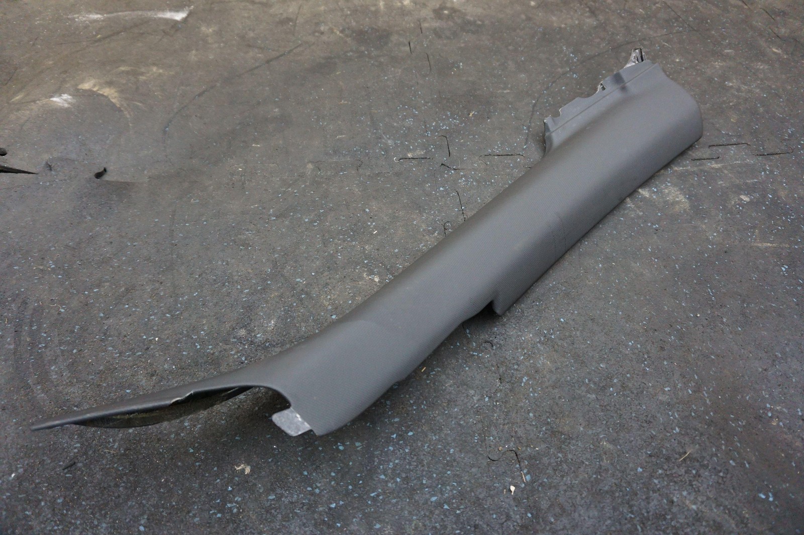 Front Right A Pillar Windshield Trim Cover Panel 427867234A Audi R8 2011-15
