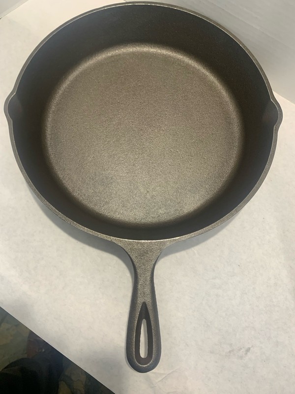 Refurbished Lodge Cast Iron #10 SK Smooth Bottom Skillet 