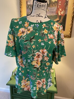 Loft Short Sleeve Green Flowered Top Size 6 Zipper back