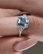 Giorgio Visconti Anello Acquamarina con diamanti naturali oro bianco 18kt AB1134