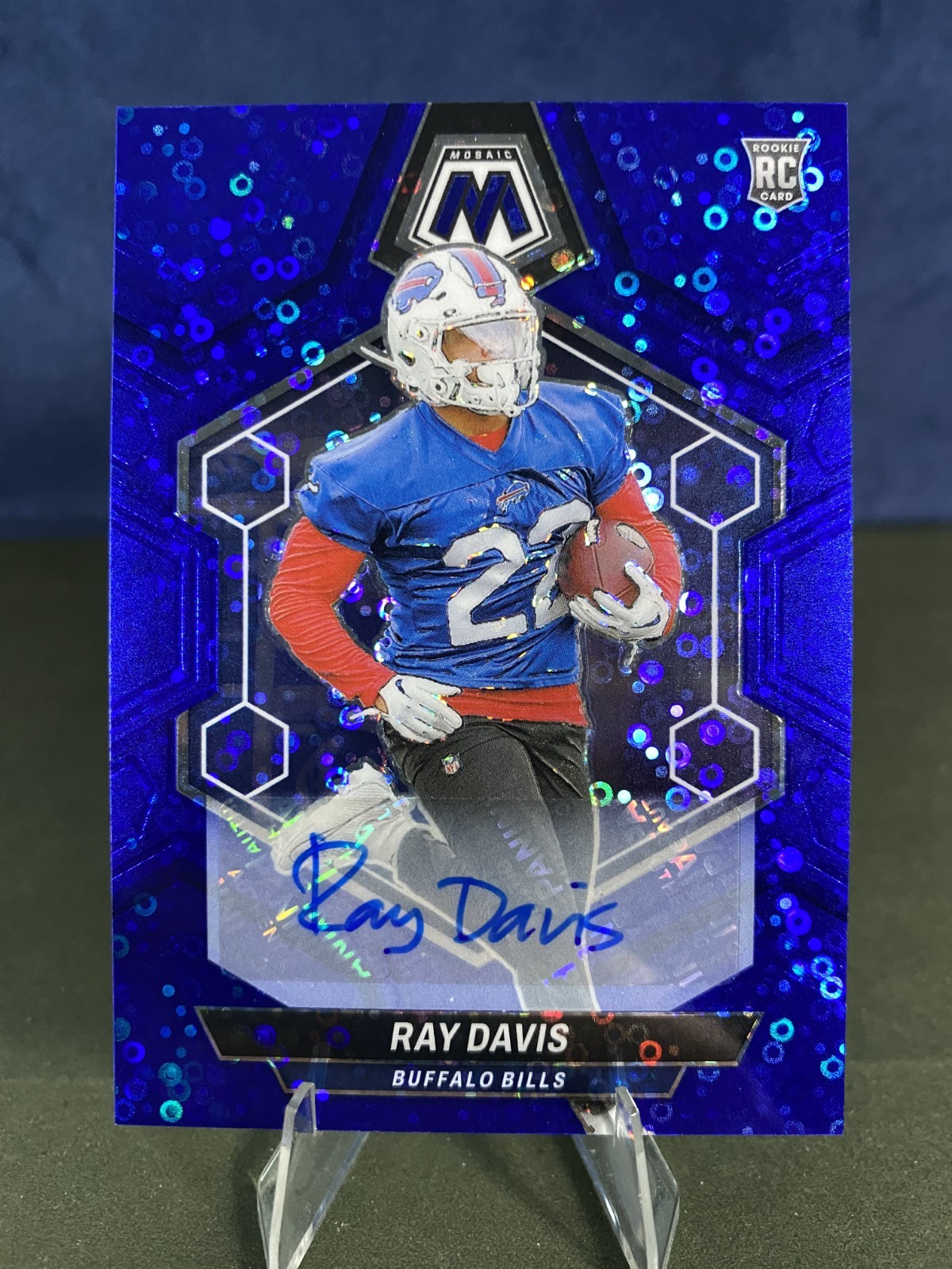 2024 Mosaic Rookie Autographs Mosaic Ray Davis   No Huddle Blue