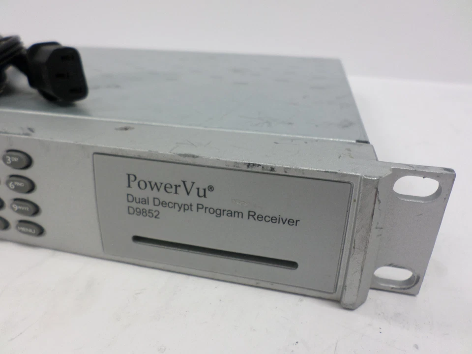 Receptor de programa Scientific Atlanta PowerVu de doble descifrado con cable de alimentación de CA D9852 Foto 2 de 4