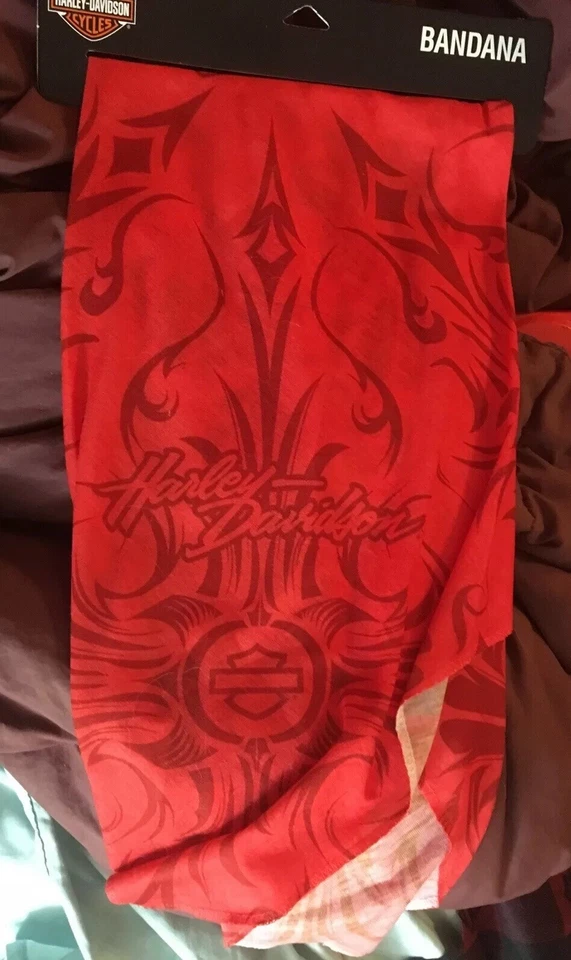 Novo com etiquetas Harley-Davidson unissex design tribal bandana vermelha 24"" x 24"" BA18807 - Imagem 2 de 4