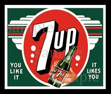 7UP DECAL NORTHWESTERN GUMBALL NUT VENDING MACHINE (a)