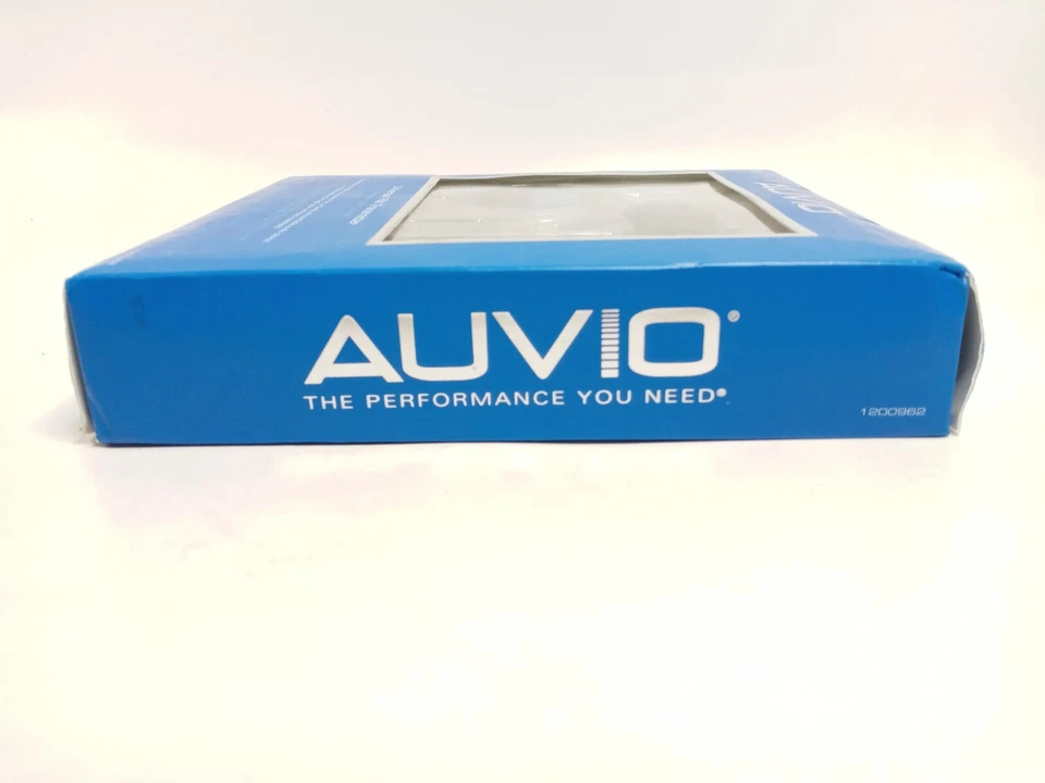 Auvio Universal FM Transmitter and  1/32” (3.5mm) To 3/32” (2.5mm) Adapter - Image 4 of 4