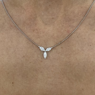 Halskette mit Anhänger 0,60 ct Marquise Lab gezüchtet Diamant 14 K Gold einzigartig Blumenstil