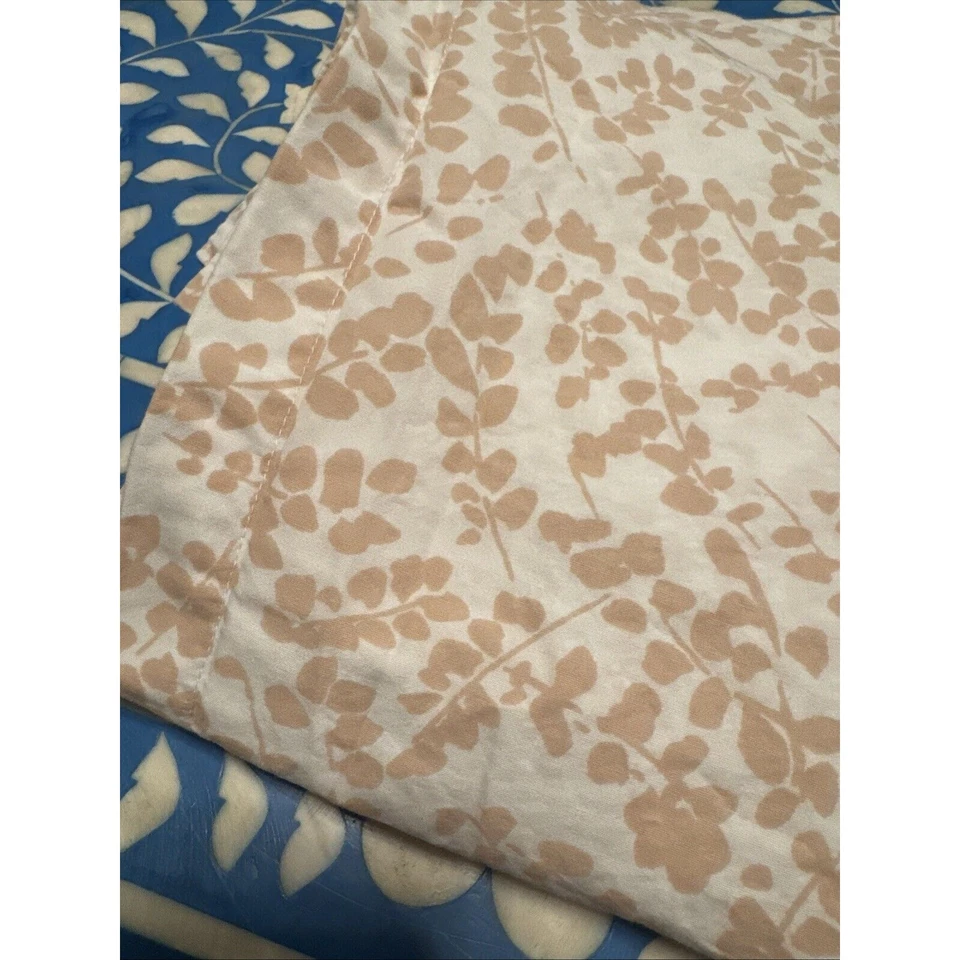 The company store queen size duvet cover set 3 pcs percale cotton apricot Leaf - Image 2 of 3