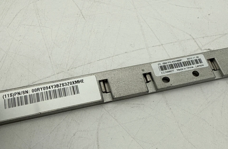 Lote de 10 IBM 45W2106 45W2107 45W8687 M07625 2.5" HDD Bandeja Caddy V3700/3500/5000 Foto 4 de 4