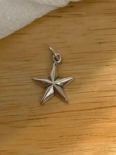 Sterling Silver 15x18mm 5 Point Raised Detail Star flat back Charm - Picture 4 of 7