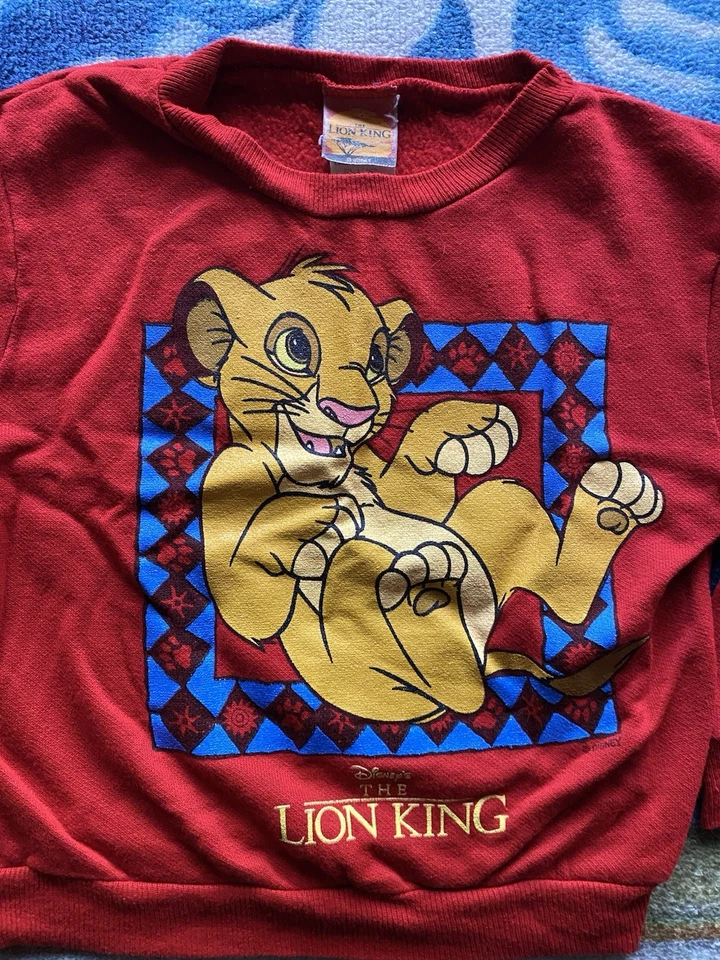 Sudadera De Colección Disney El Rey León Simba Jóvenes Niños Pequeños Talla 4T Roja ¡RARA! Foto 2 de 4