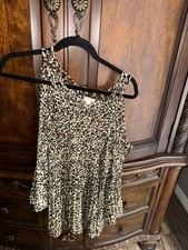 ladies leopard top L