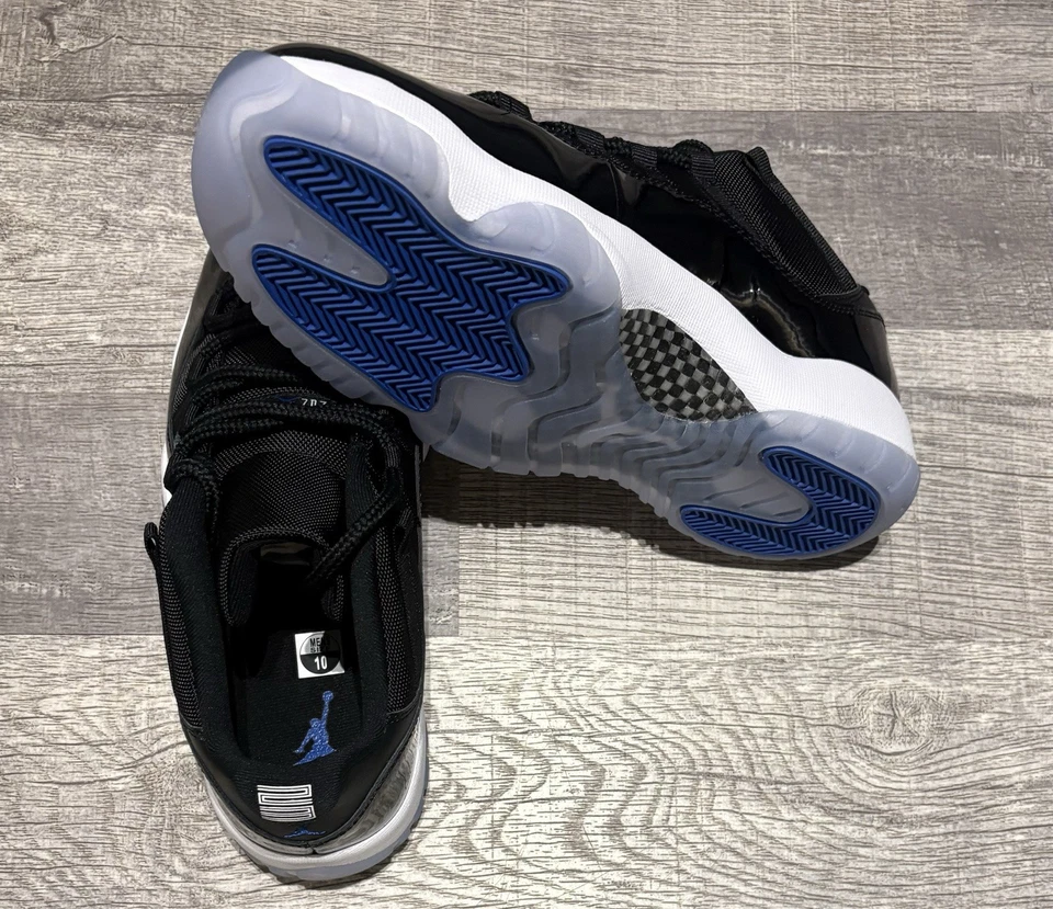 Nike Air Jordan 11 Retro Bajo Para hombres Talla 10 Tenis Space Jam FV5104-004 Negro Foto 3 de 4