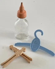 Vintage Amsco Doll Baby Bottle Clothes Pins Hanger Tiny Tears Dy-Dee Betsy Wetsy