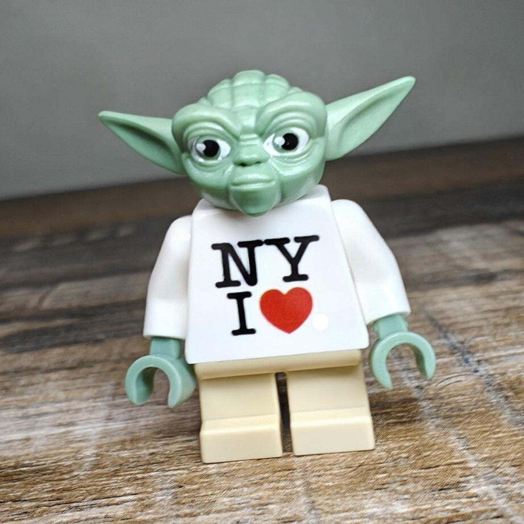 NEW**100% LEGO Starwars Yoda NY New York Custom Minifigure