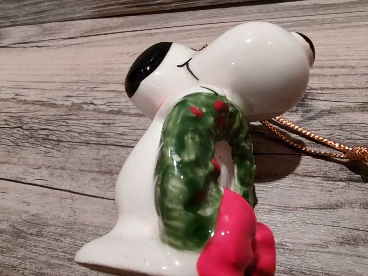 Vintage Ceramic Peanuts Ornament Snoopy With A Christmas Wreath