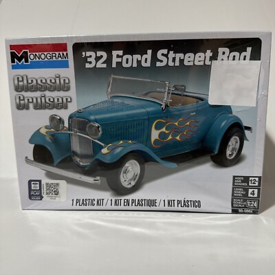 New Momogram Blue '32 Ford Street Rod, 1:24 Scale, Classic Cruiser, Model Kit