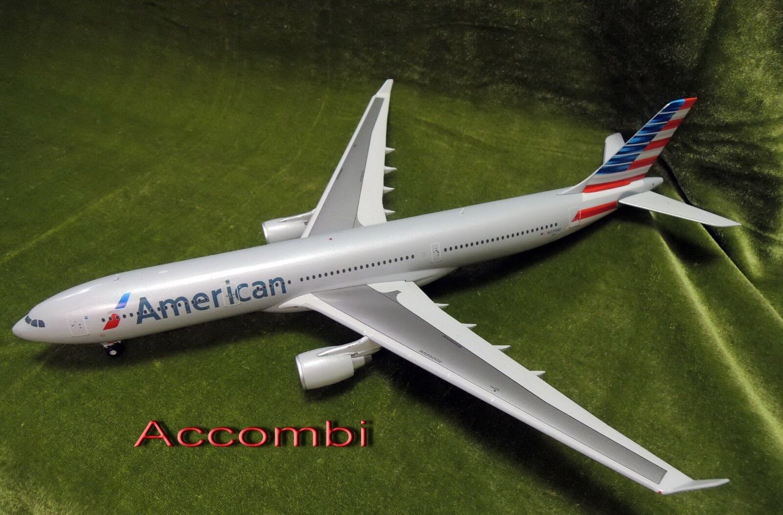 Gemini 200 AA American Airlines A330-300 G2AAL515 1:200 Please see  description