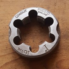 ONE INCH BSCON ELECTRIC CONDUIT DIE ~ 1" X 16 TPI ~ 42MM O/D ~ PRESTO UK
