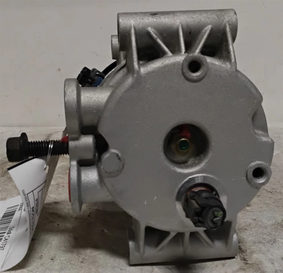 Chevrolet TCHEV3500 1997 compresor de aire acondicionado 7,4 L fabricante de equipos originales usado 151 k millas C41797 Foto 4 de 4