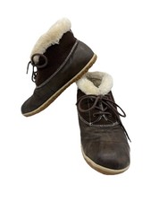 Minnetonka Tega Brown Vegan Suede Women's Size 9M Faux Fur Lined Duck Boots