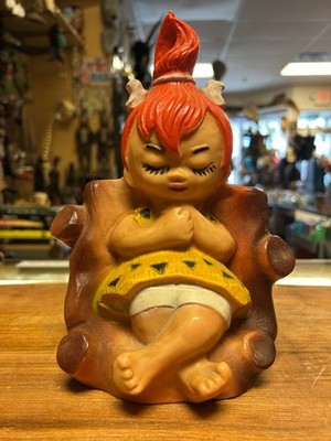 Vintage 1973 flintstones  pebbles coin bank