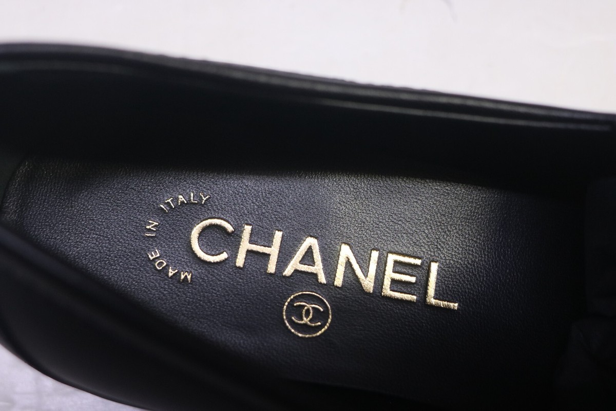 CHANEL Black Quilted Flap Turnlock CC Logo Mule Slip On Flat
