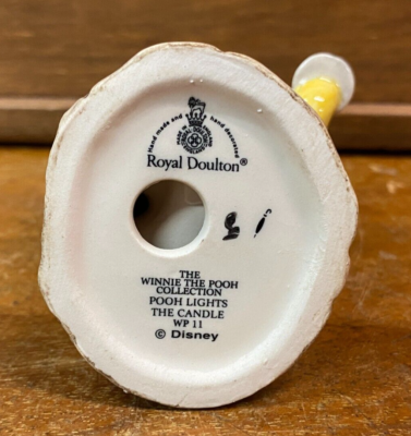 Royal Doulton Winnie The Pooh Collection Pooh Lights The Candle 