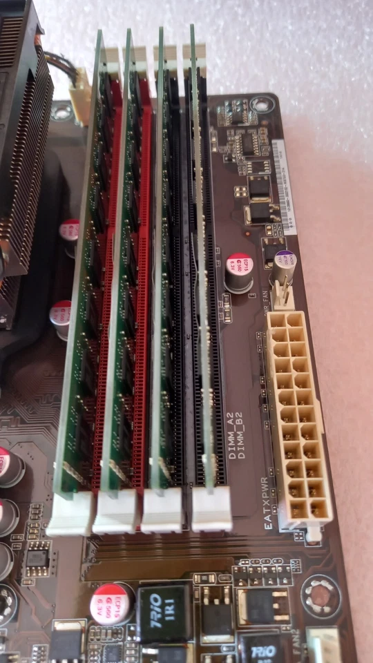 ASUS M4A78T-E/AMD PHENOM II X4 BLACK EDIT. 965 3.4GHZ/SOCKET AM3/DDR3 8GB - Immagine 3 di 4