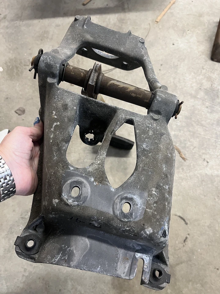 87-91 1987-1991 Camión Ford Bronco Automático Freno PEDAL MONTAJE OEM Foto 3 de 4