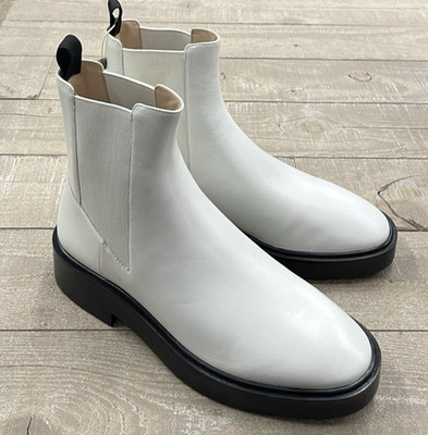 New Stuart Weitzman Henley Chelsea Leather Bootie In White  Size:36 (US 5.5 B)