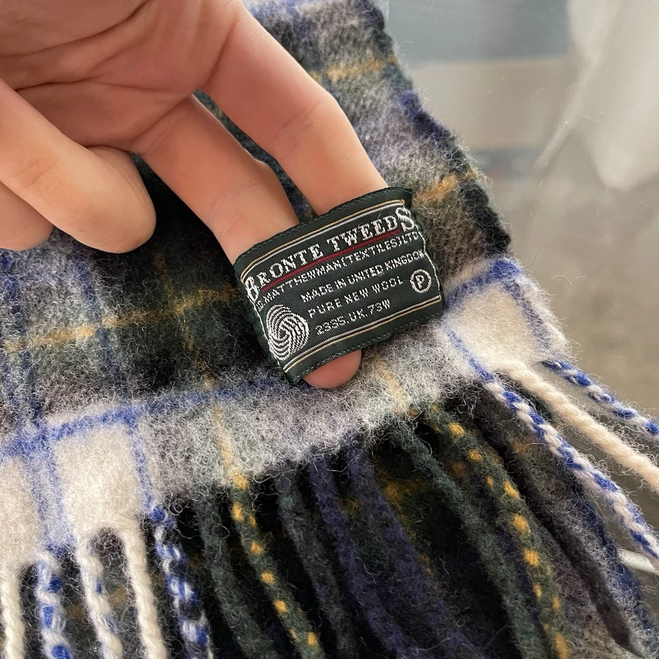 Bronte Tweeds 100% Pura Nueva Lana Merino Verde Azul Bufanda a Cuadros Extremos con Flecos Foto 2 de 4