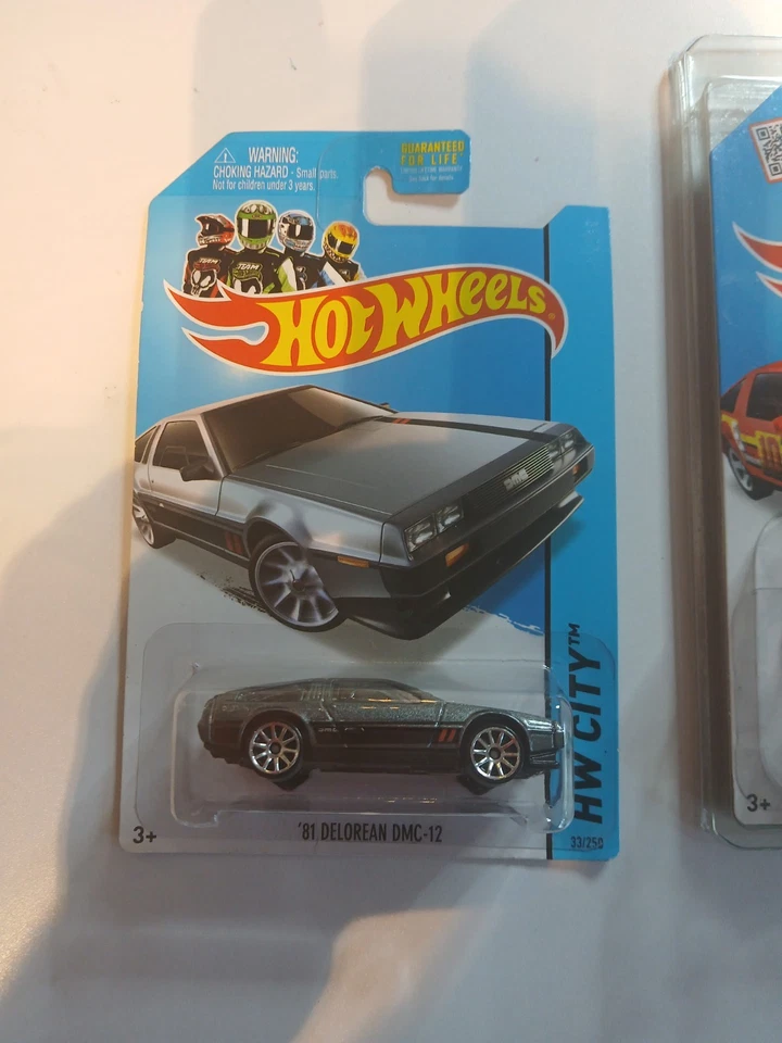 Hot Wheels Showdown HW Race (2013) Red DMC Delorean (4) CAR LOT  !  - Image 2 of 4