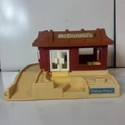 Vtg 1989 Fisher-Price McDonald'sPlayset W/ Drive Thru Restaurant Toy USA