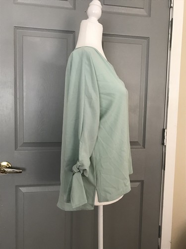 Mint Green New York & Company blouse - Picture 9 of 9